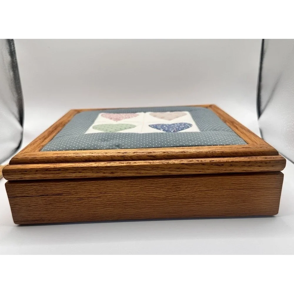 Vintage Tennessee Wood Crafters Oak Wood Quilted Top Trinket Box‎ Jewelry box